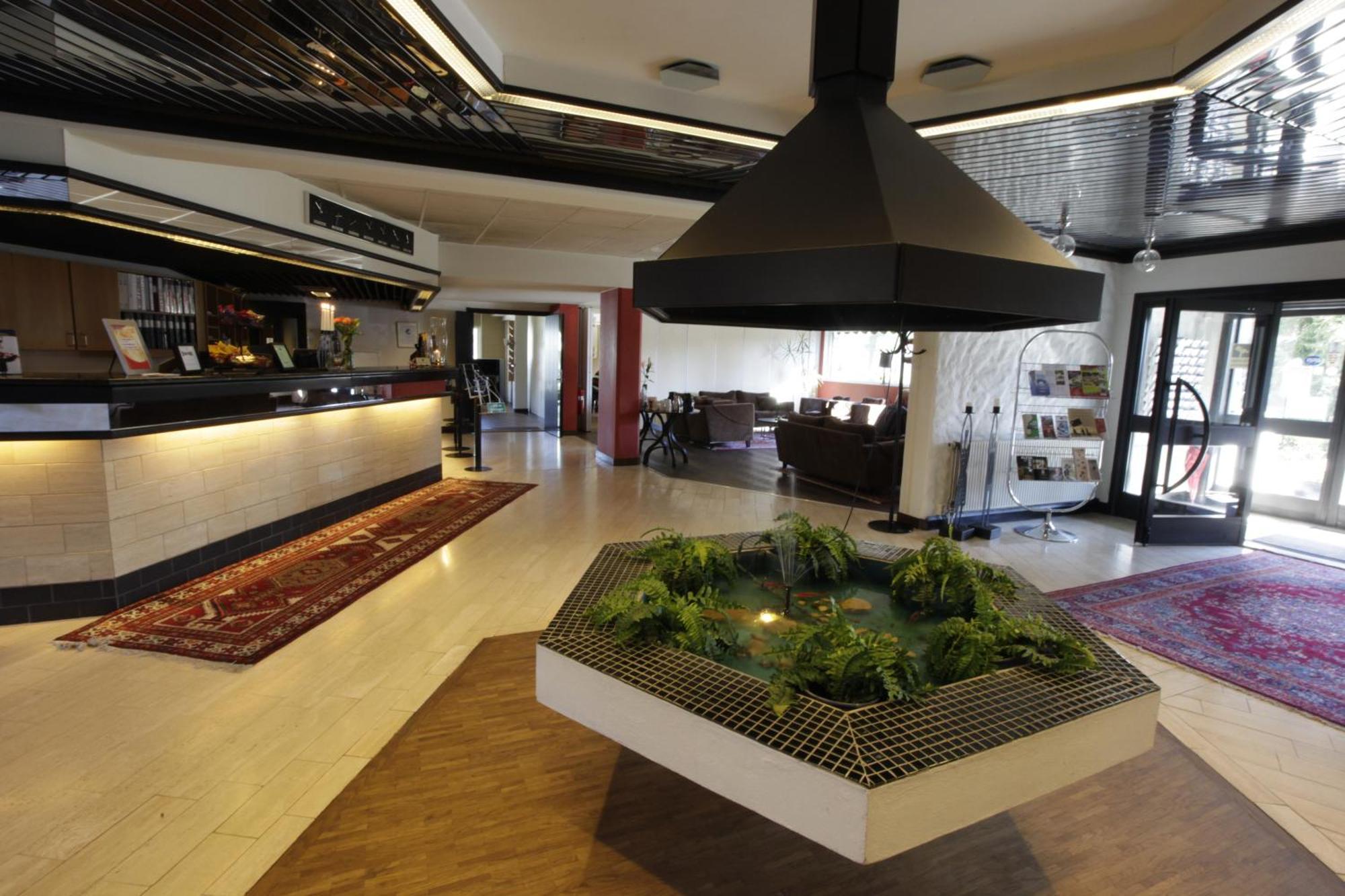 Hotel Smaland 스킬링가레드 외부 사진